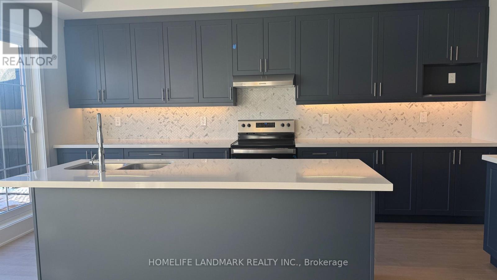 87 York Downs Boulevard, Markham, ON - Indoor Photo Showing Kitchen