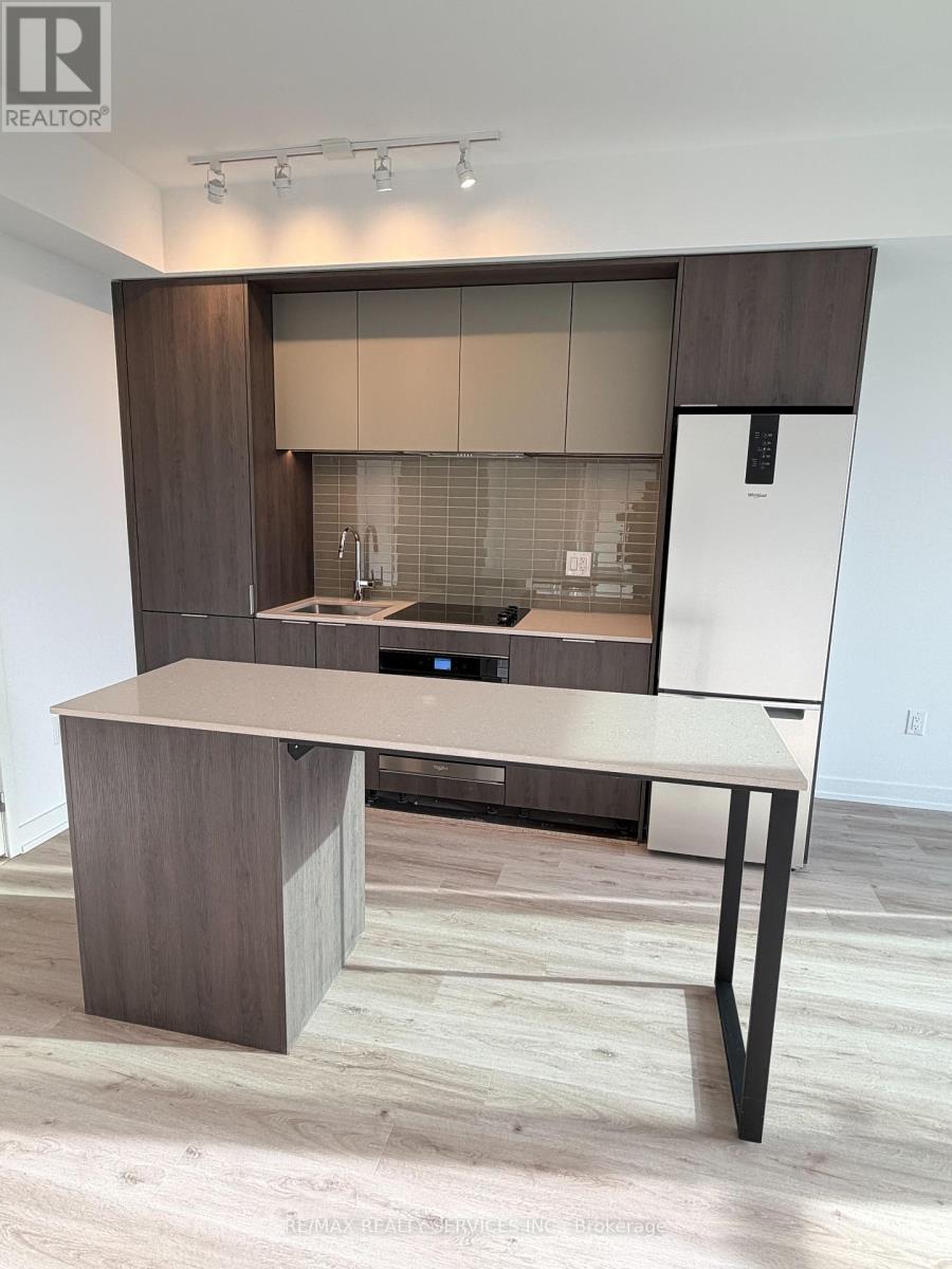 2109 - 395 Square One Drive, Mississauga, ON - Indoor Photo Showing Kitchen