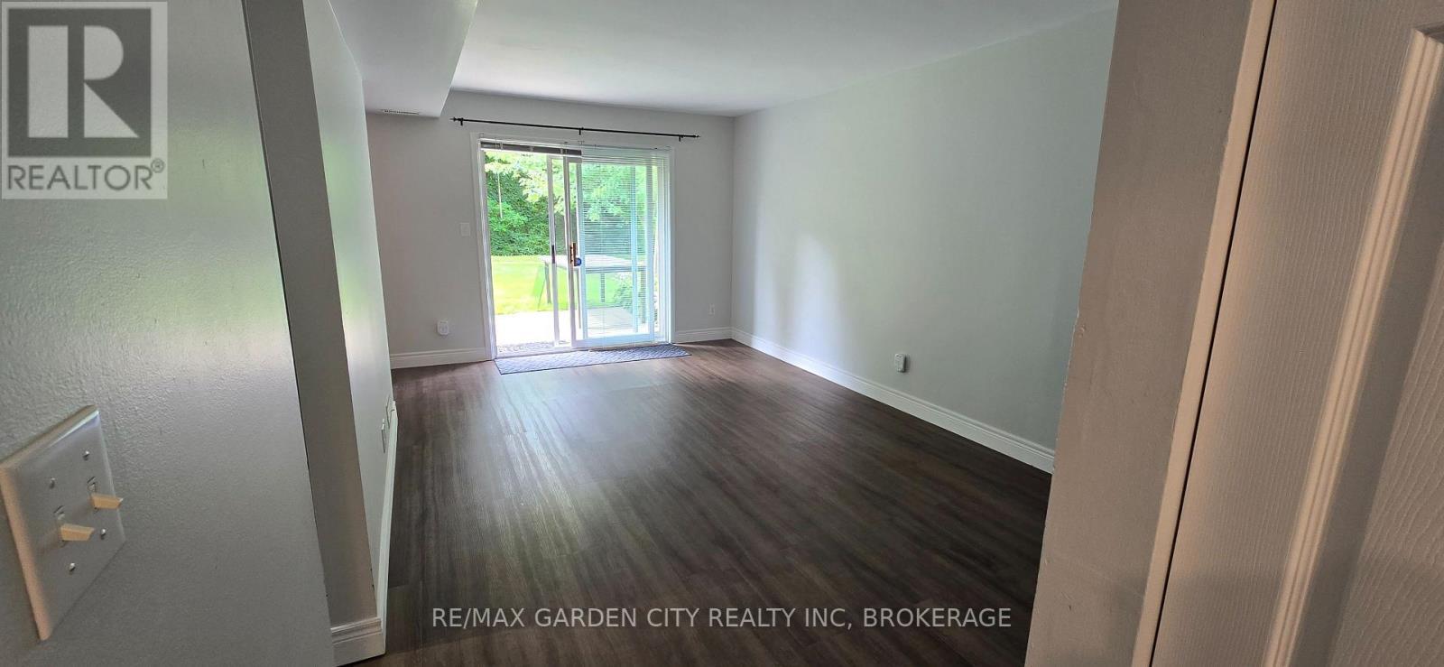 33 - 151 Parnell Road, St. Catharines (Vine/Linwell), ON - Indoor Photo Showing Other Room