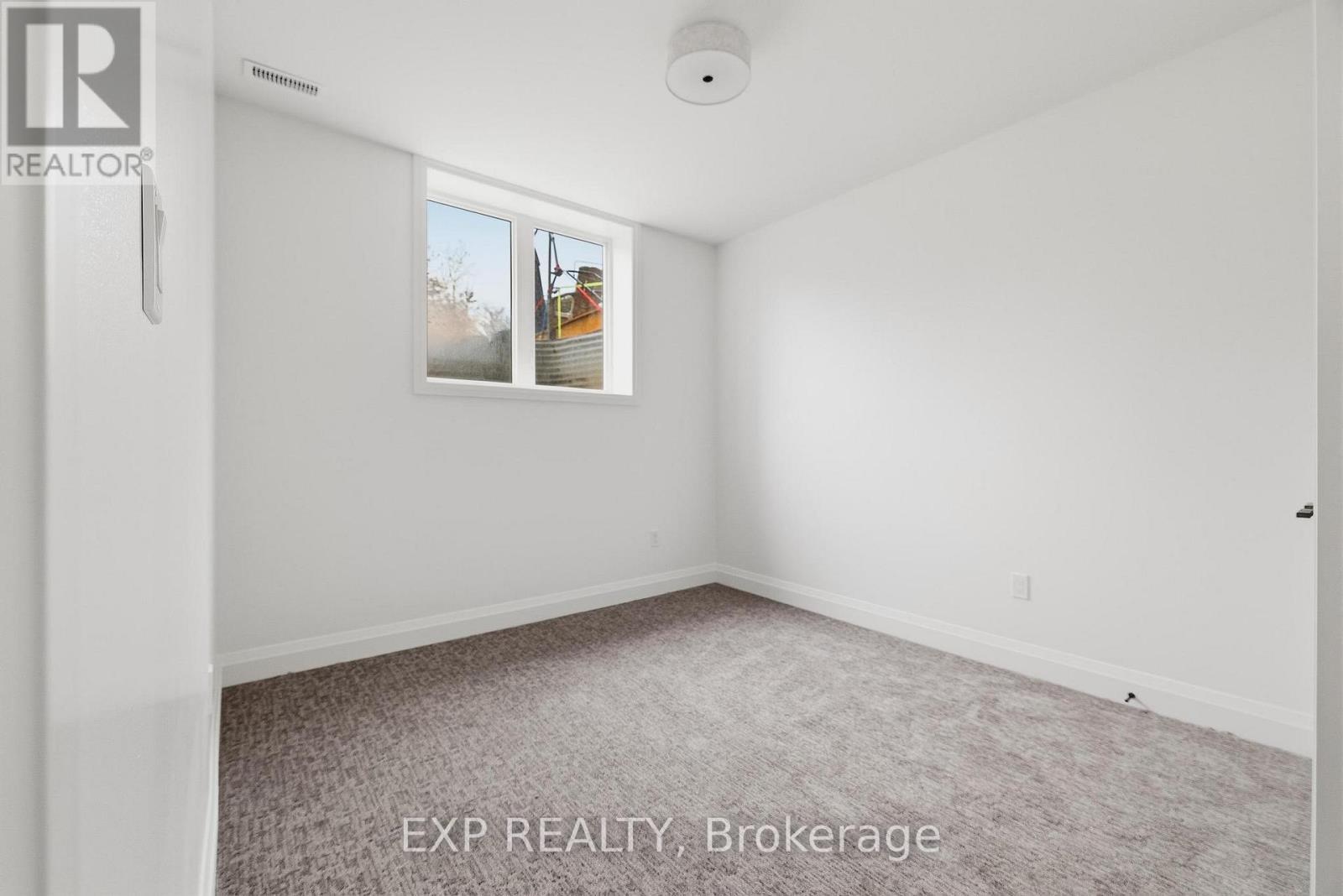 133 Pugh Street, Perth East, ON - Indoor Photo Showing Other Room