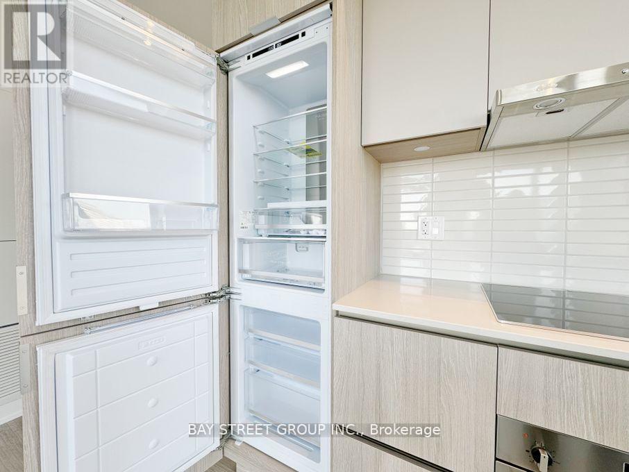 1207 - 47 Mutual Street, Toronto, ON - Indoor