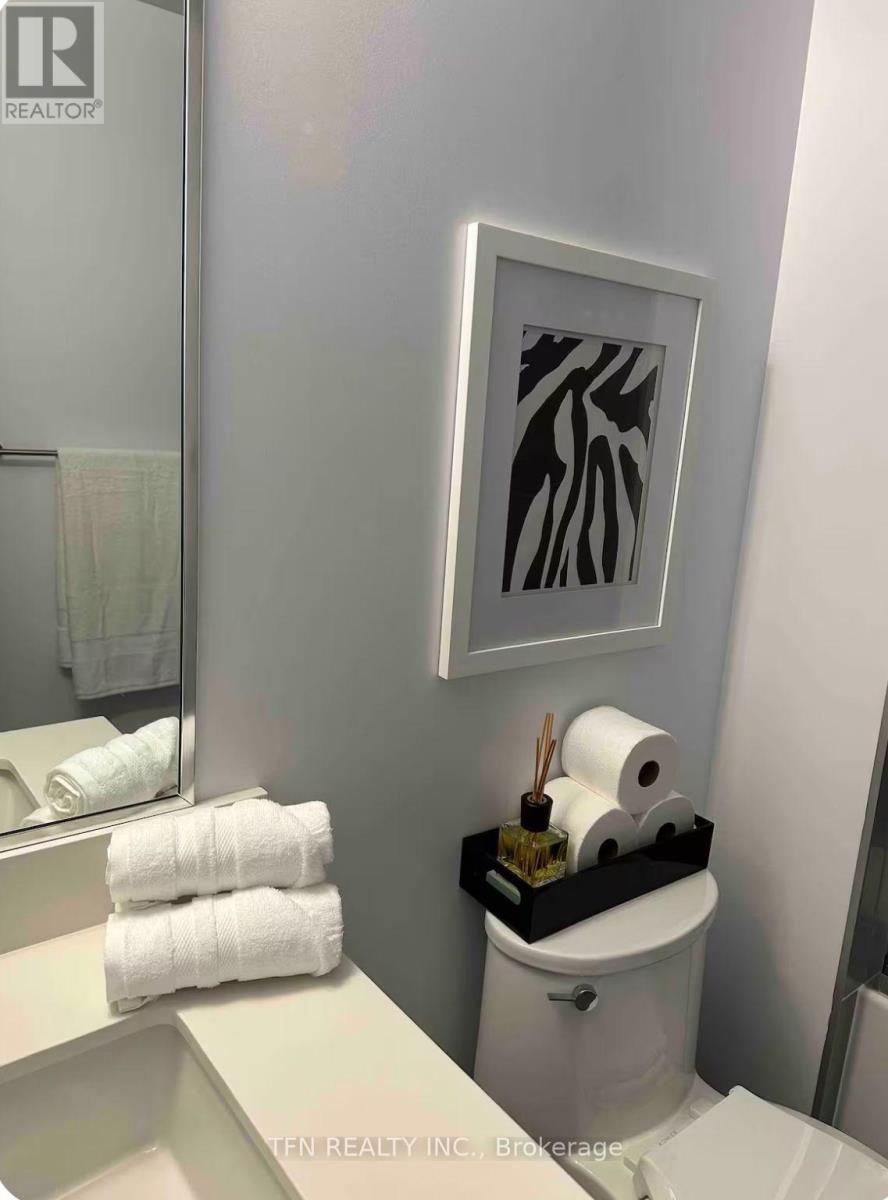 106 - 415 Sea Ray Avenue, Innisfil, ON - Indoor Photo Showing Bathroom