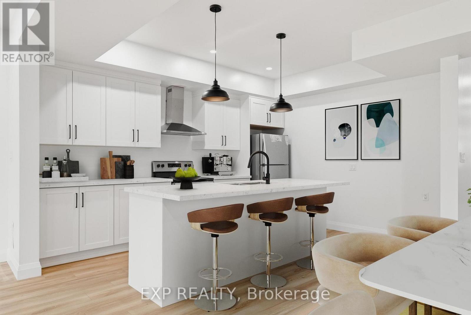 135 Pugh Street, Perth East, ON - Indoor Photo Showing Kitchen With Upgraded Kitchen