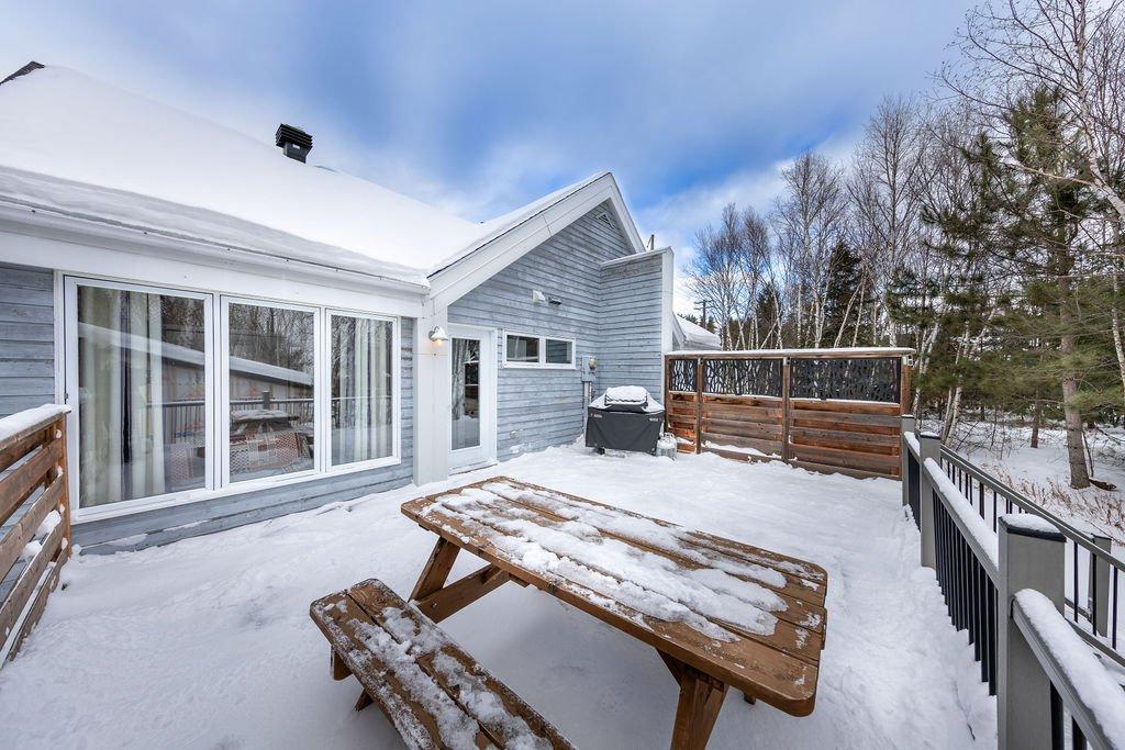 Balcony - 3 Rue De La Ferréolaise, Saint-Ferréol-Les-Neiges, QC - Outdoor With Exterior