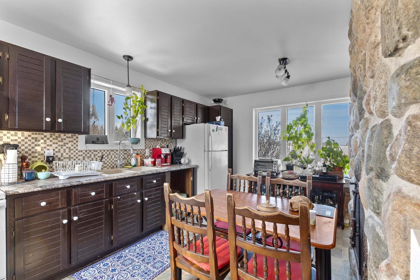 Kitchen - 136 Rg Grand-Sabrevois, Sainte-Anne-De-Sabrevois, QC - Indoor