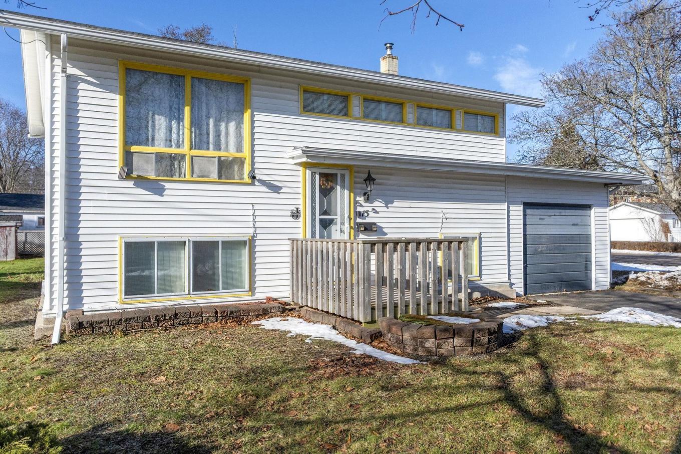 15 Acadia Street, Middleton, NS