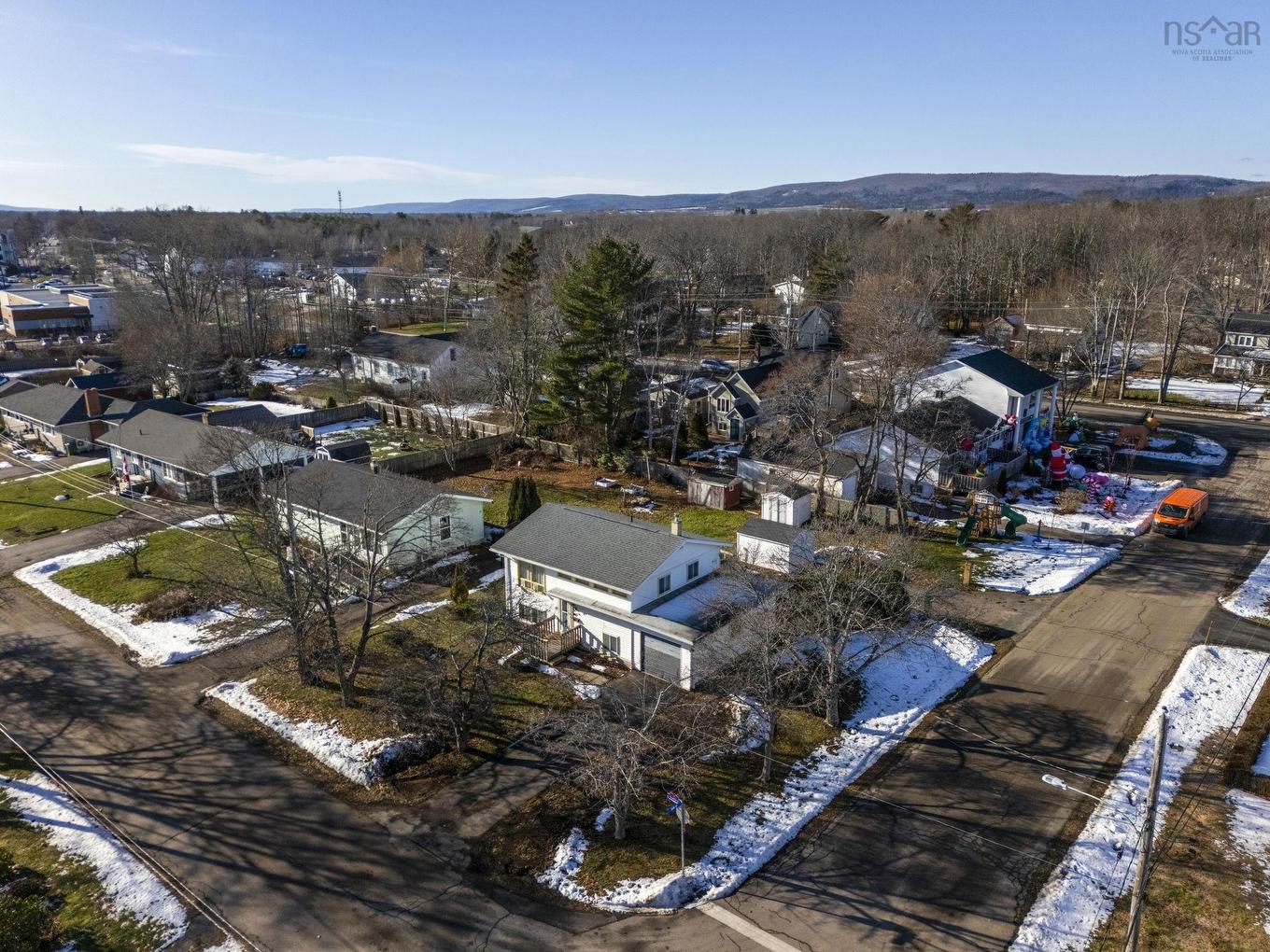 15 Acadia Street, Middleton, NS