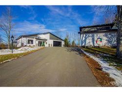 11 Robert Ross BLVD Hampton, NB E5N 0E2