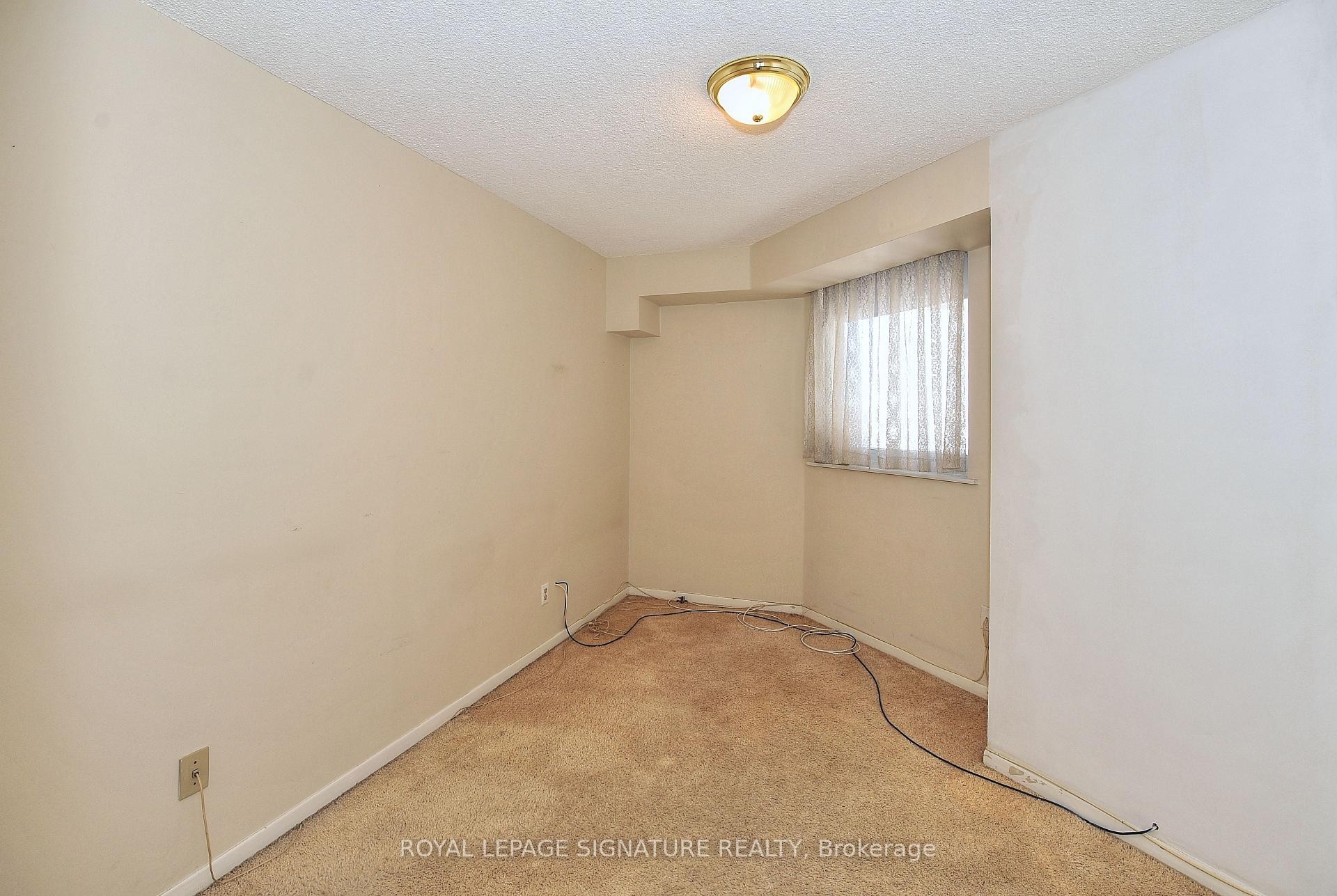 1208-7811 Yonge Street, Markham, ON - Indoor Photo Showing Other Room