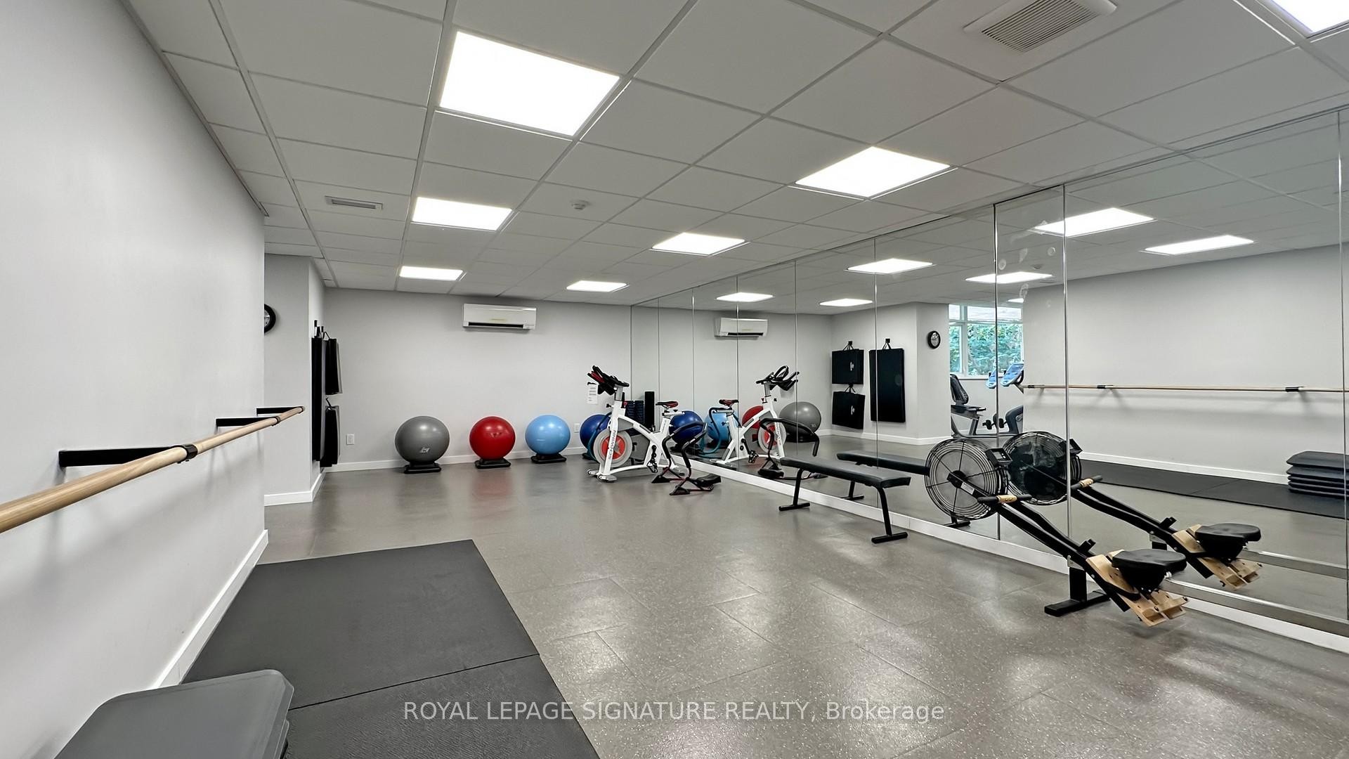 1208-7811 Yonge Street, Markham, ON - Indoor Photo Showing Gym Room