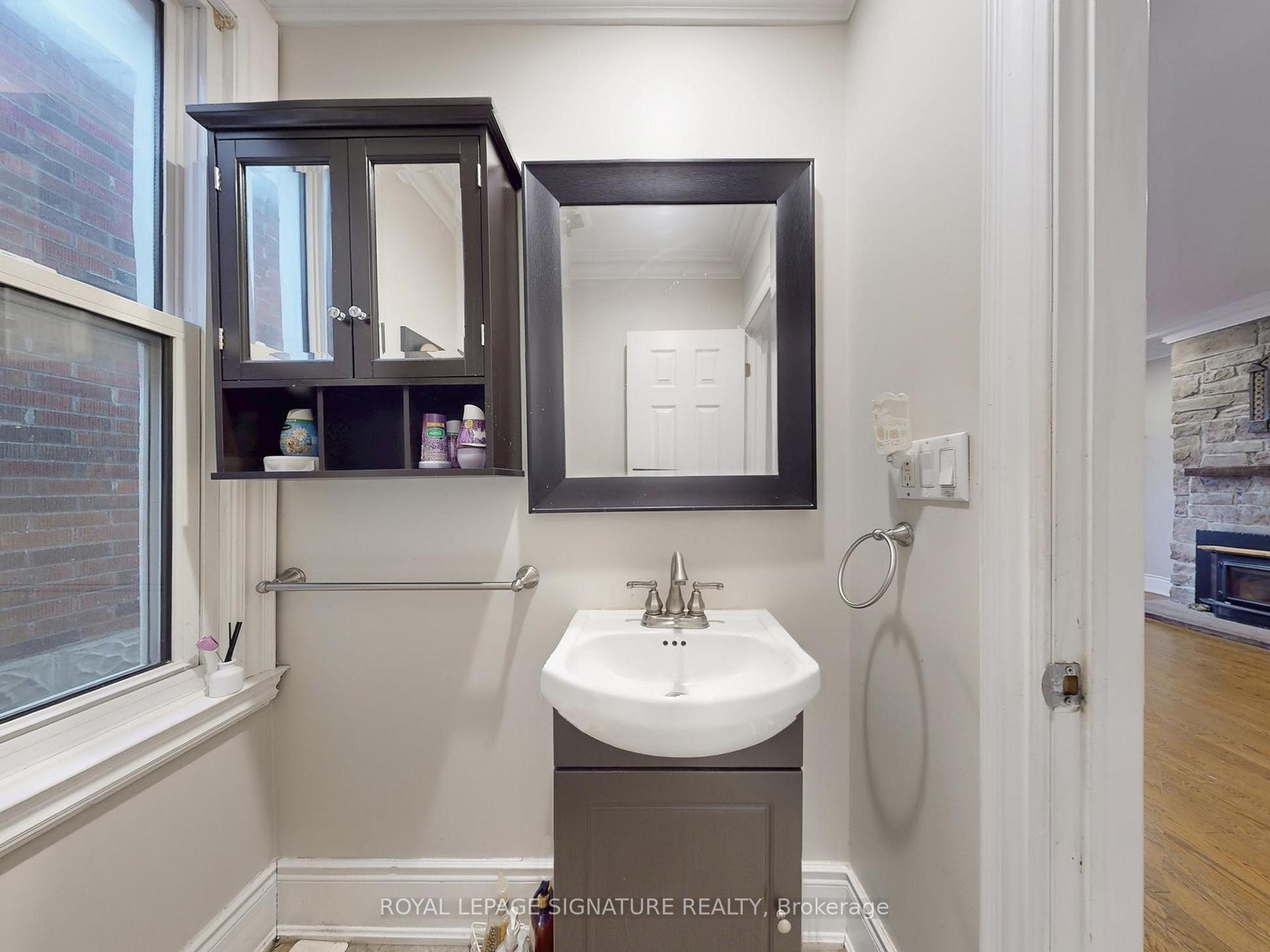 73 Buttonwood Avenue, Toronto, ON - Indoor Photo Showing Bathroom