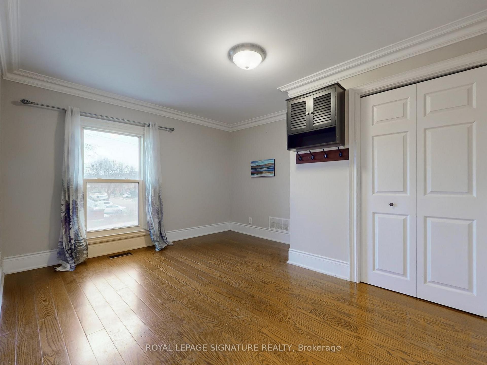 73 Buttonwood Avenue, Toronto, ON - Indoor Photo Showing Other Room
