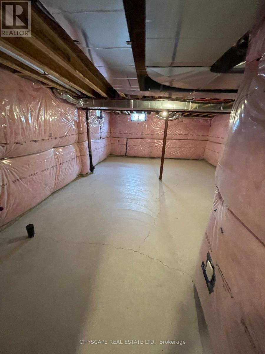 9249 Whiteoak Avenue, Niagara Falls, ON - Indoor Photo Showing Basement