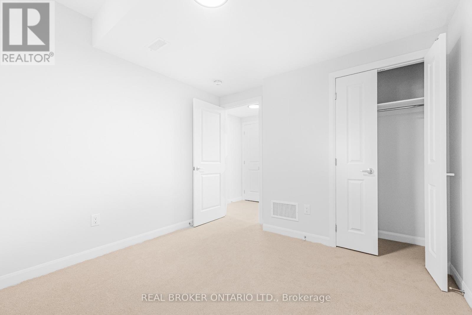 9 - 301 Glenroy Gilbert Drive, Ottawa, ON - Indoor Photo Showing Other Room