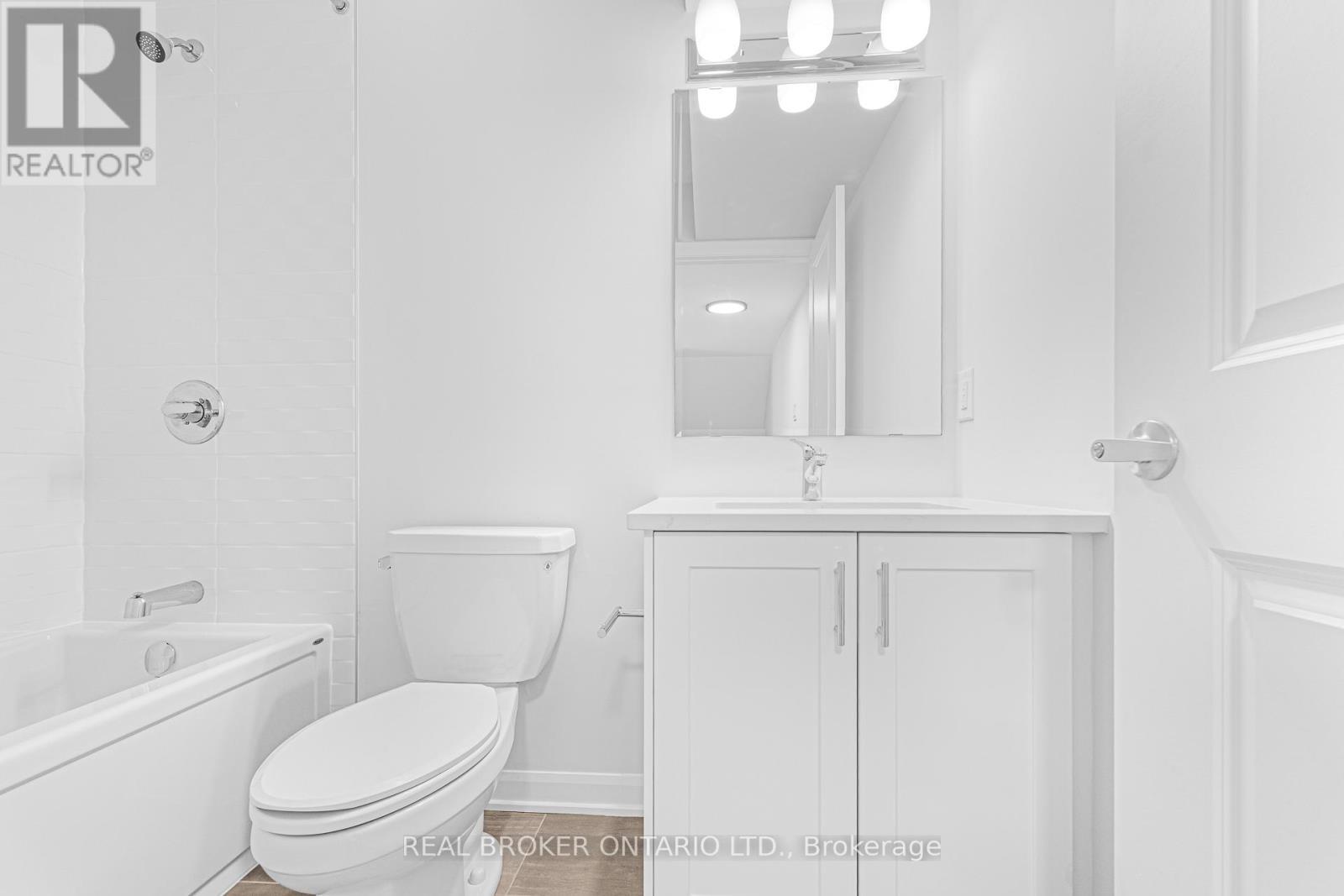 9 - 301 Glenroy Gilbert Drive, Ottawa, ON - Indoor Photo Showing Bathroom