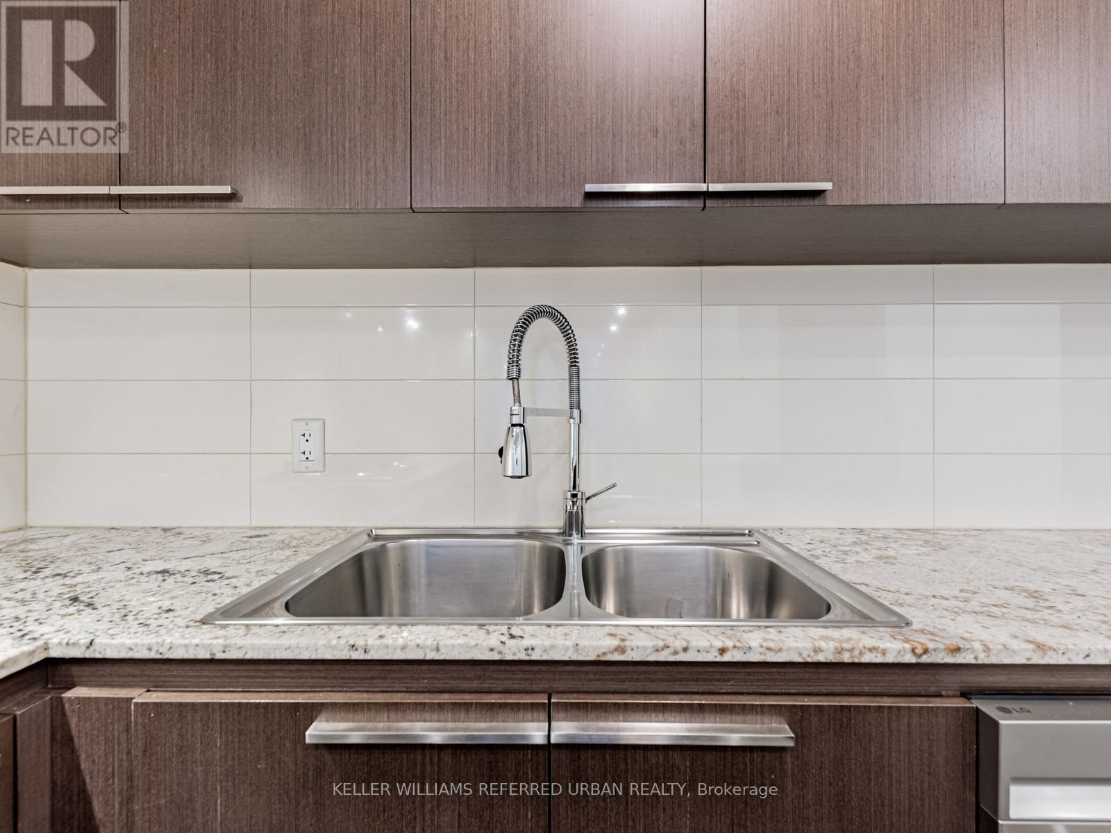 302 - 88 Davenport Road, Toronto, ON - Indoor Photo Showing Kitchen With Double Sink With Upgraded Kitchen