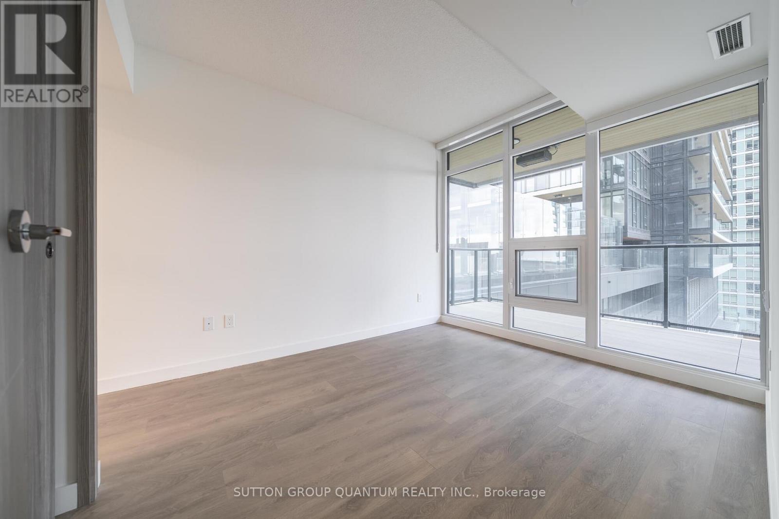 1603 - 3 Concord Cityplace Way, Toronto, ON - Indoor Photo Showing Other Room