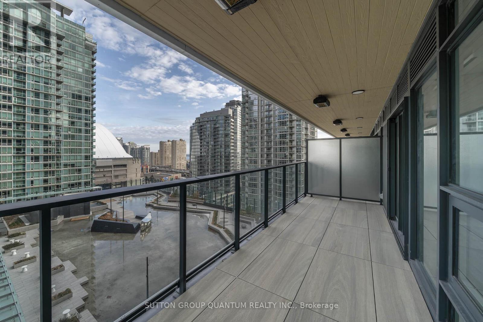 1603 - 3 Concord Cityplace Way, Toronto, ON - Outdoor With Exterior