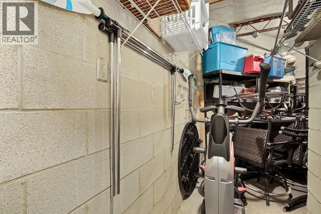 1500 Venetian Boulevard Unit# W-9, Point Edward, ON - Indoor