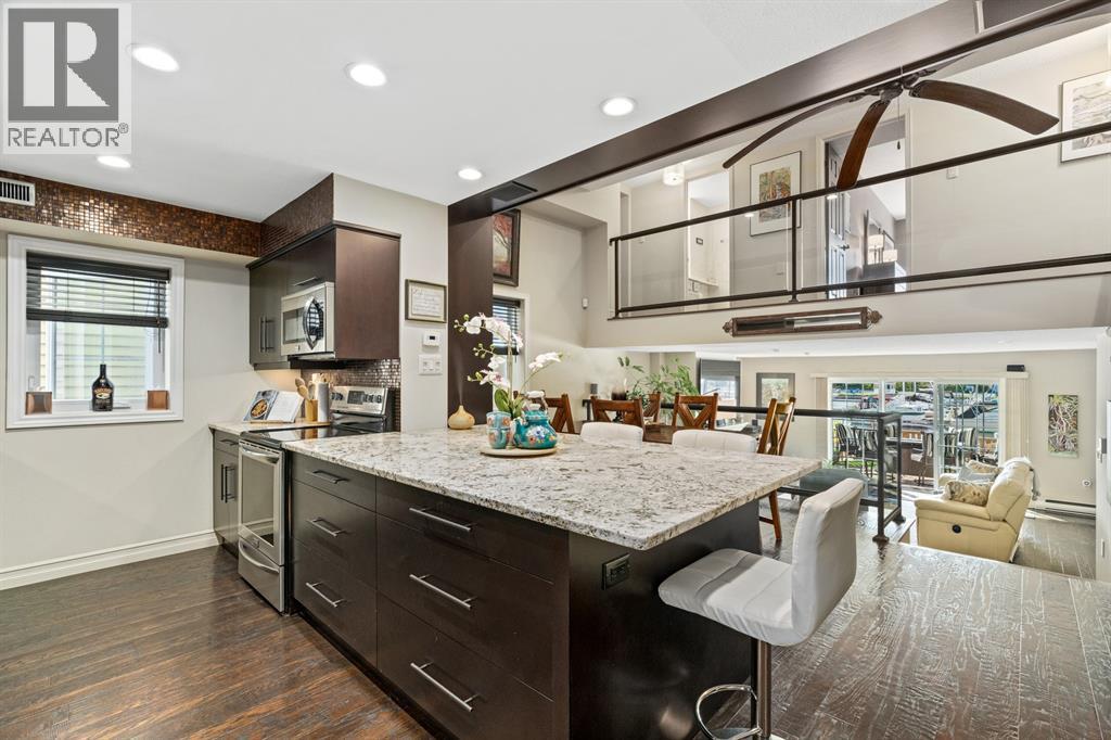 1500 Venetian Boulevard Unit# W-9, Point Edward, ON - Indoor Photo Showing Kitchen With Upgraded Kitchen