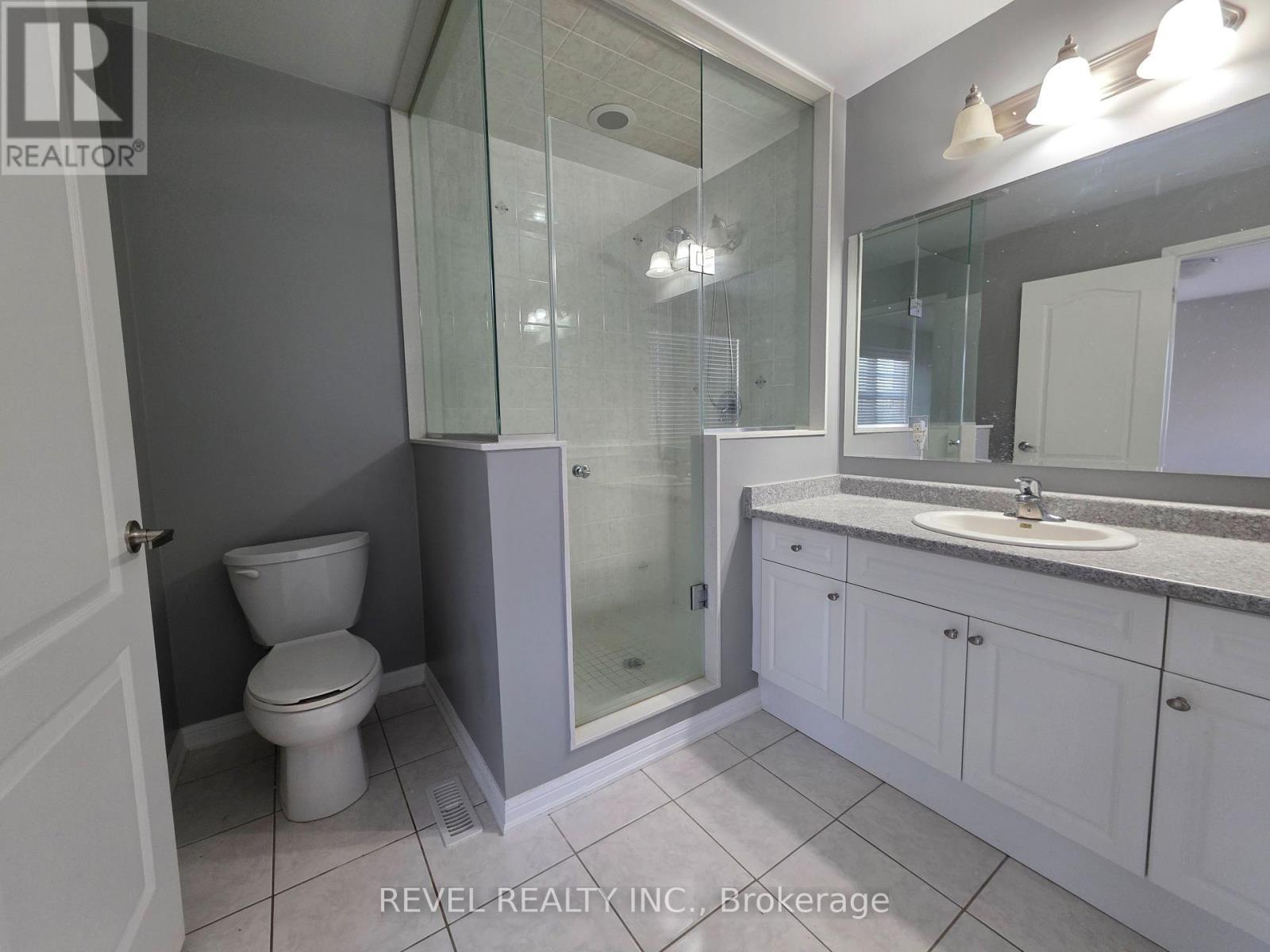 1127 Savoline Boulevard, Milton, ON - Indoor Photo Showing Bathroom