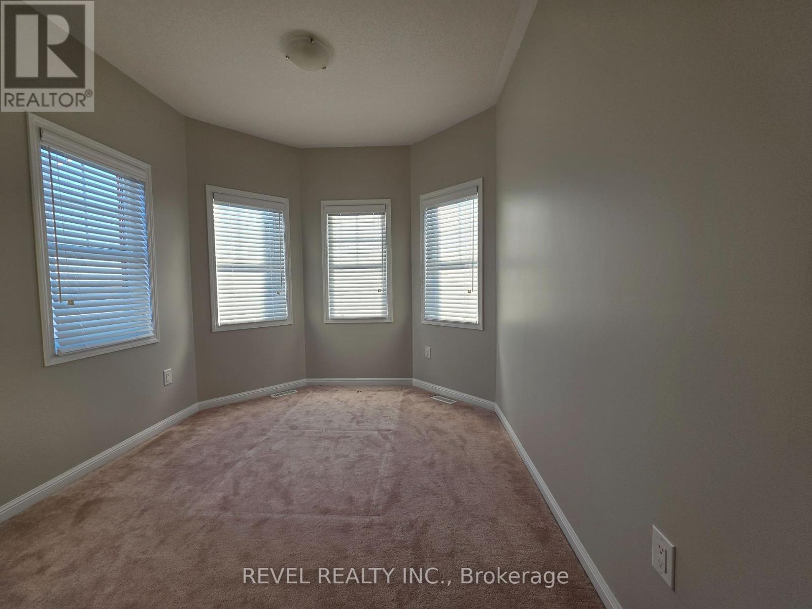 1127 Savoline Boulevard, Milton, ON - Indoor Photo Showing Other Room