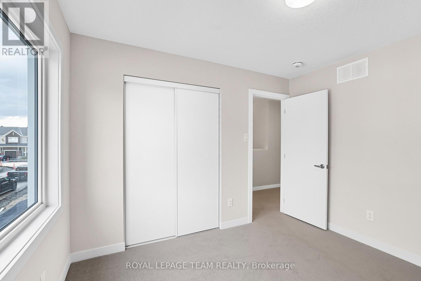 120 Beebalm Crescent, Ottawa, ON - Indoor Photo Showing Other Room