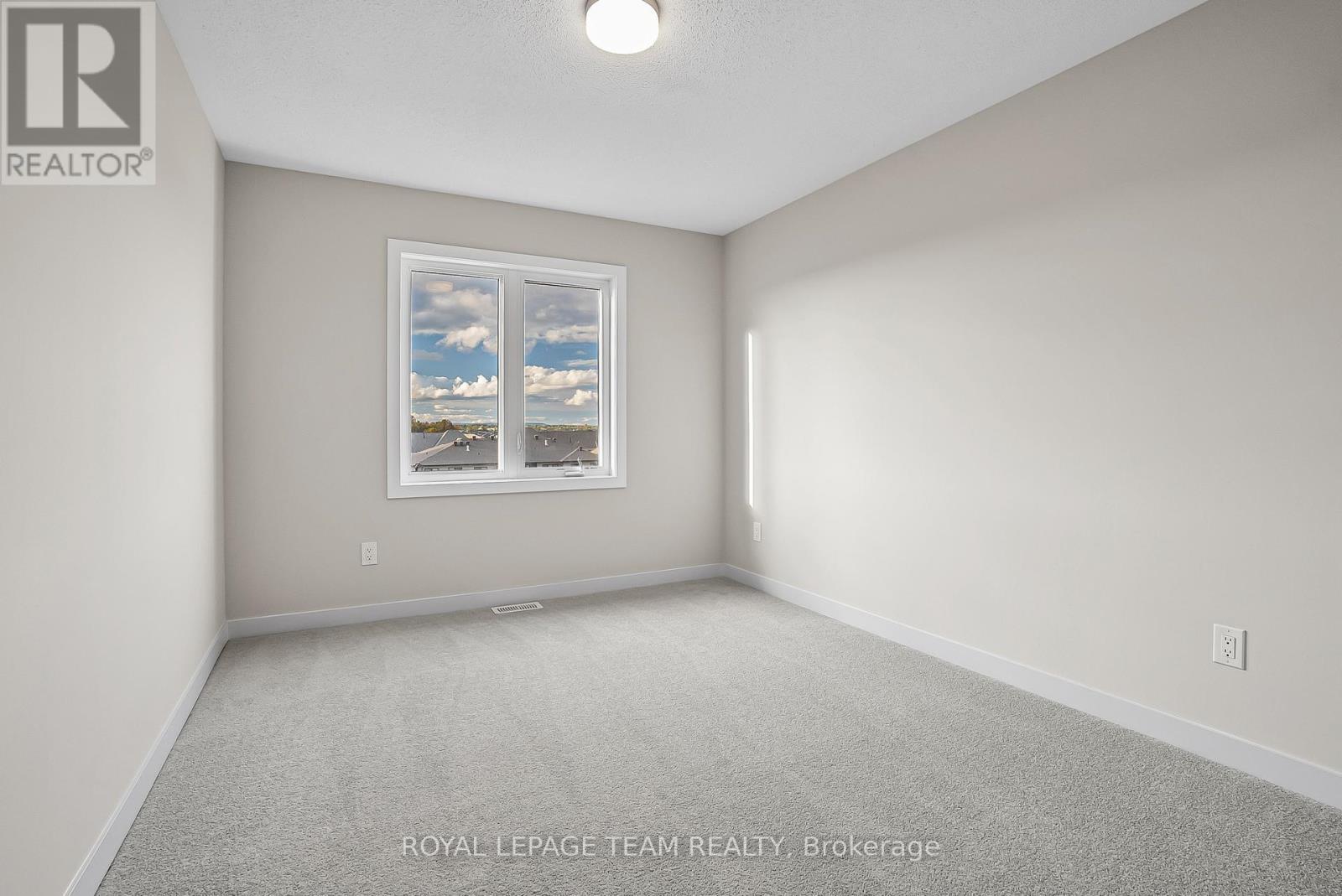 120 Beebalm Crescent, Ottawa, ON - Indoor Photo Showing Other Room