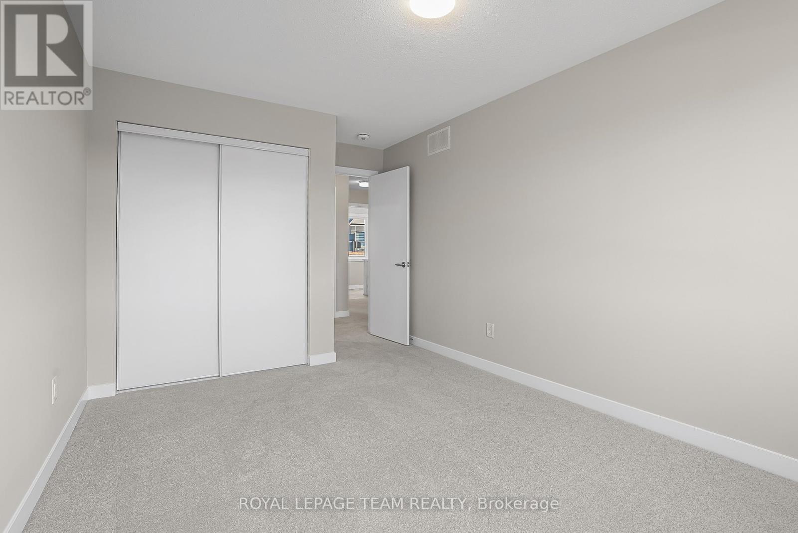 120 Beebalm Crescent, Ottawa, ON - Indoor Photo Showing Other Room