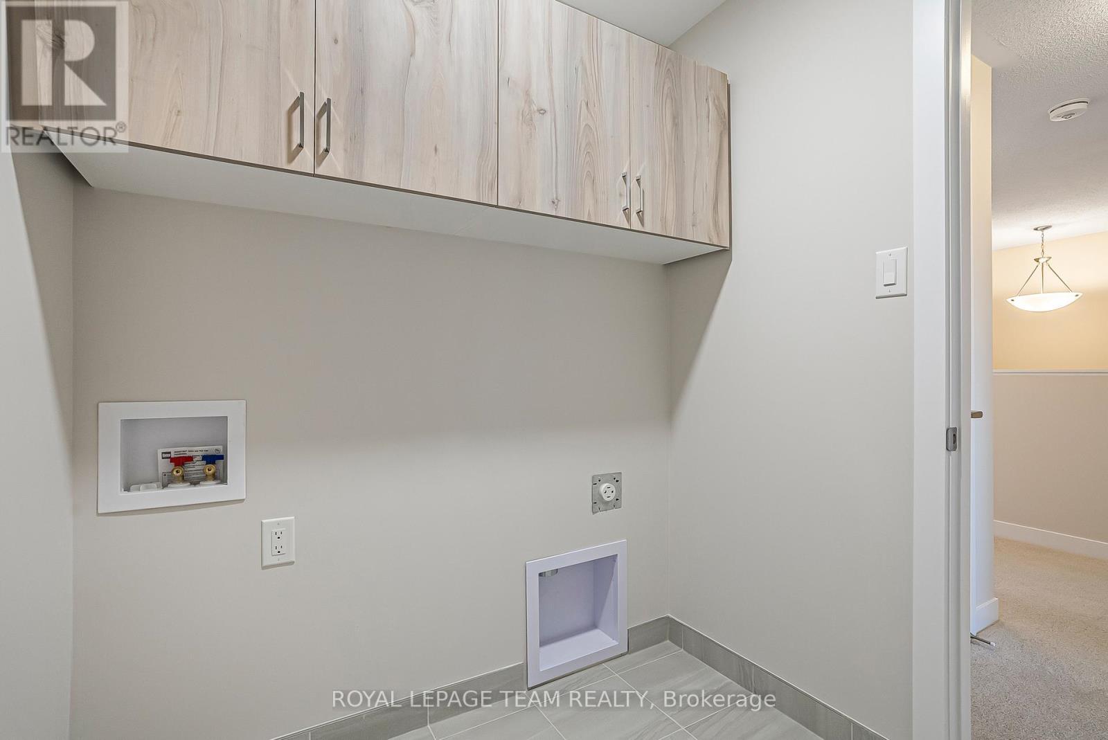 120 Beebalm Crescent, Ottawa, ON - Indoor Photo Showing Other Room