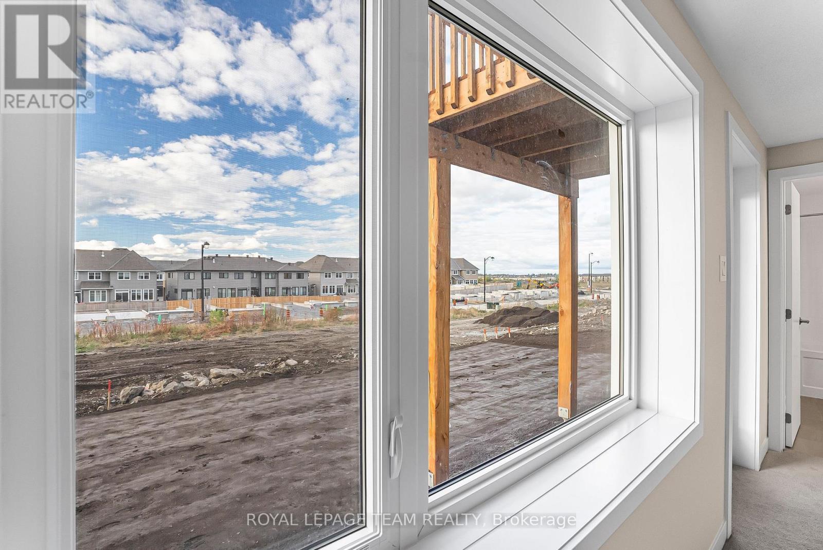 120 Beebalm Crescent, Ottawa, ON - Indoor Photo Showing Other Room
