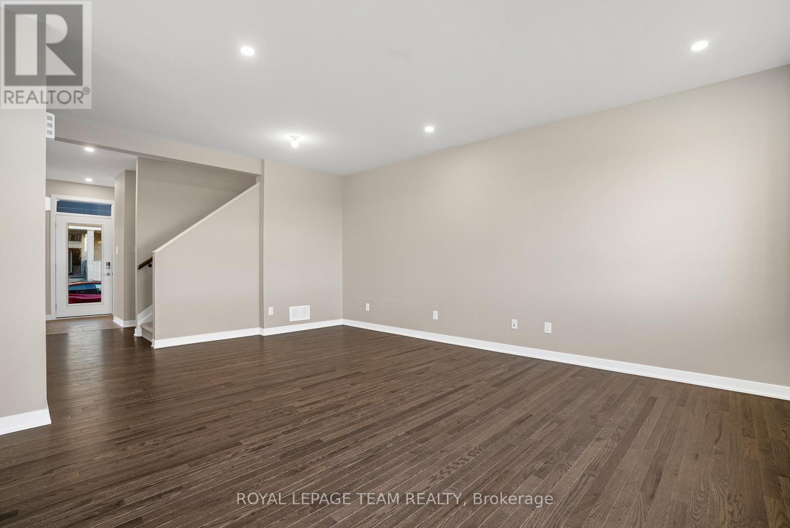 120 Beebalm Crescent, Ottawa, ON - Indoor Photo Showing Other Room