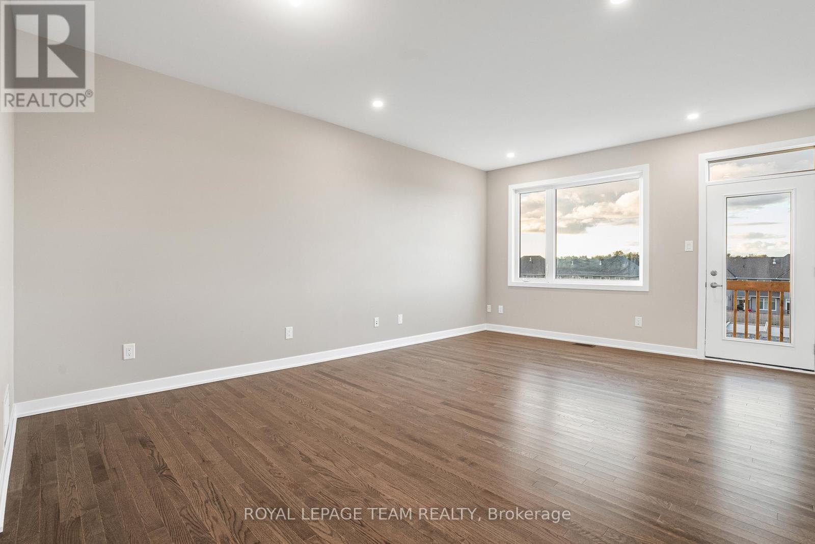120 Beebalm Crescent, Ottawa, ON - Indoor Photo Showing Other Room