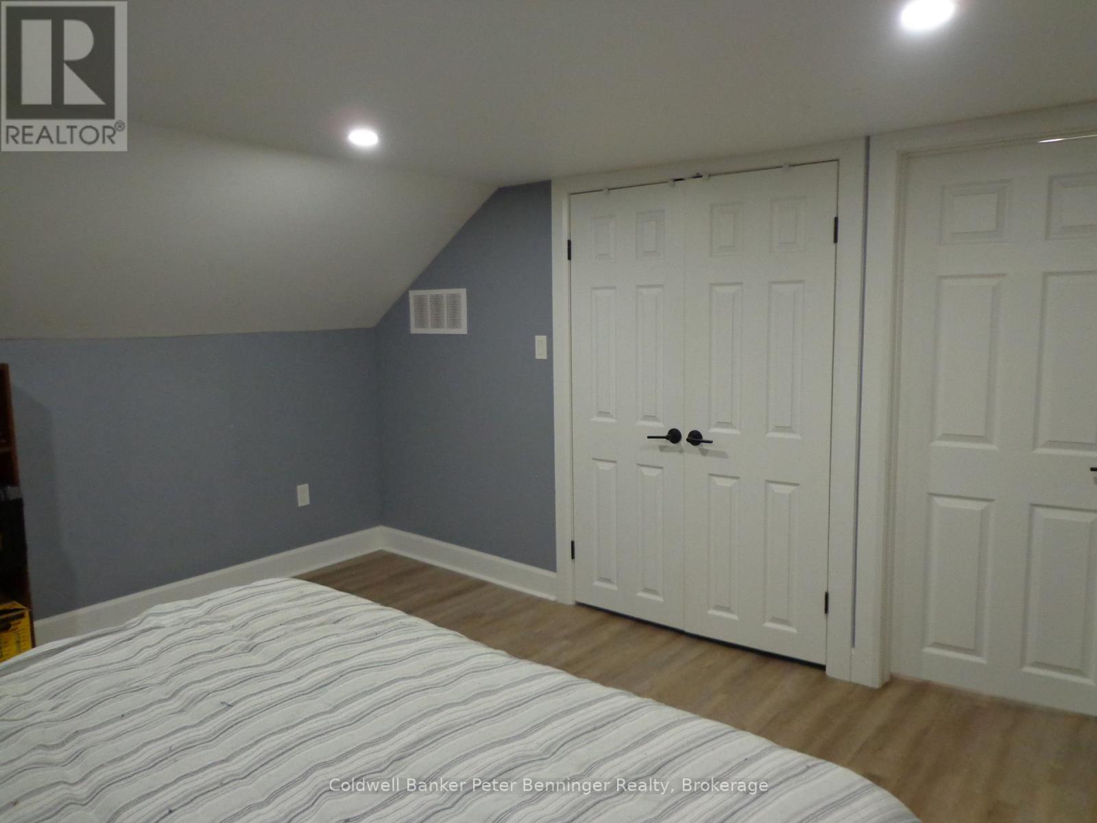 523 Mill Street, West Grey, ON - Indoor Photo Showing Bedroom