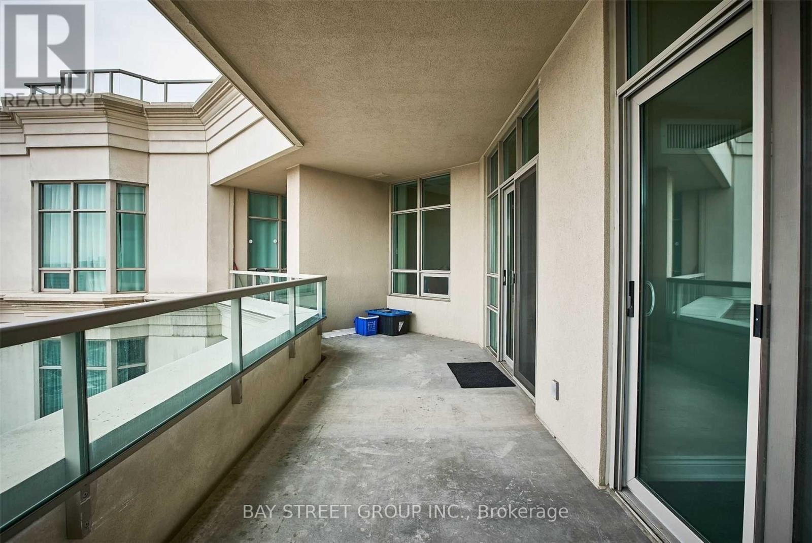 1506 - 10 Bloorview Place, Toronto, ON - Outdoor With Exterior