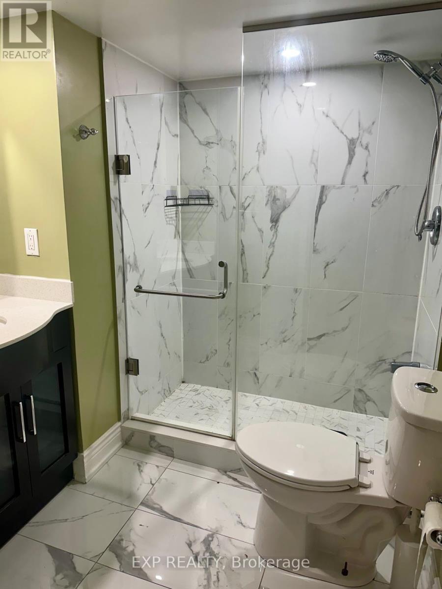 1A - 37 Joseph Aaron Boulevard W, Vaughan, ON - Indoor Photo Showing Bathroom