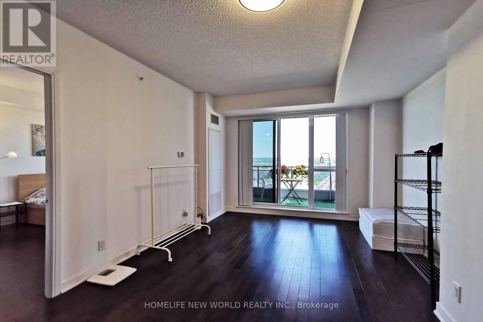 2301 - 9201 Yonge Street, Richmond Hill, ON - Indoor Photo Showing Other Room