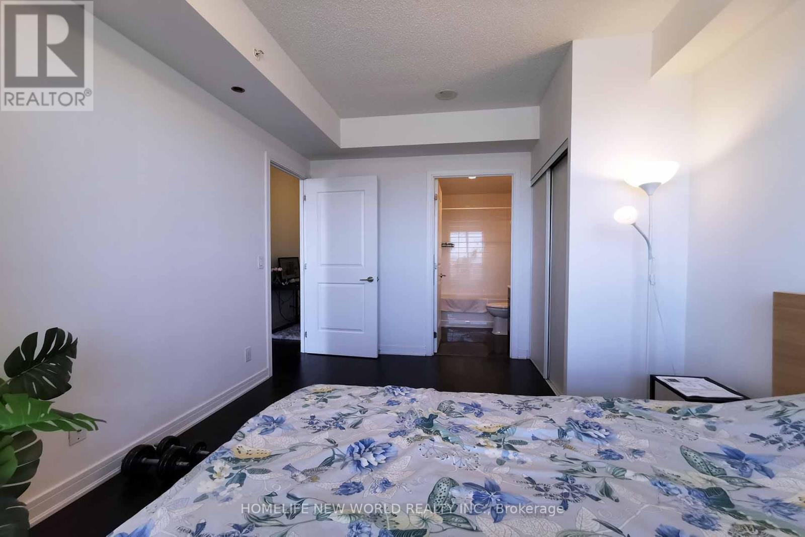 2301 - 9201 Yonge Street, Richmond Hill, ON - Indoor Photo Showing Bedroom