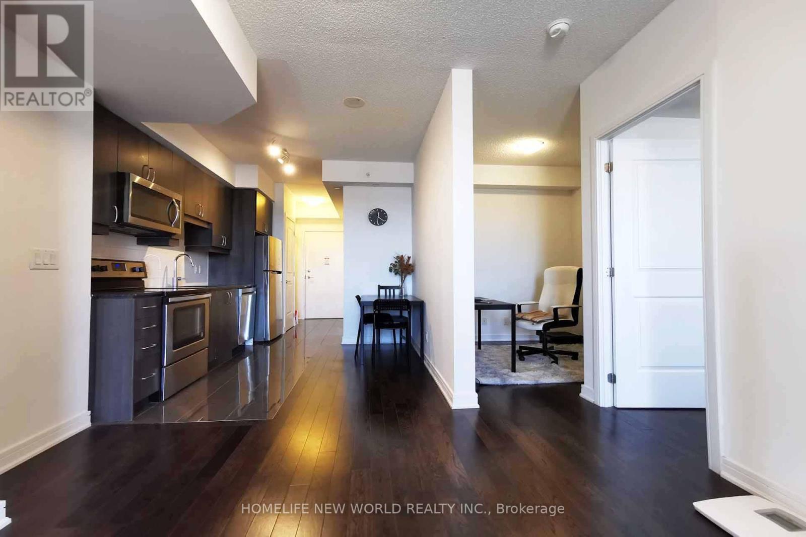 2301 - 9201 Yonge Street, Richmond Hill, ON - Indoor Photo Showing Kitchen