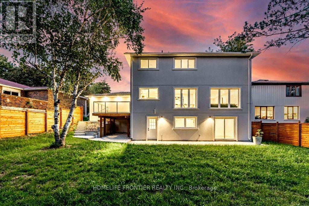 43 Thorny Brae Drive, Markham, ON - Outdoor