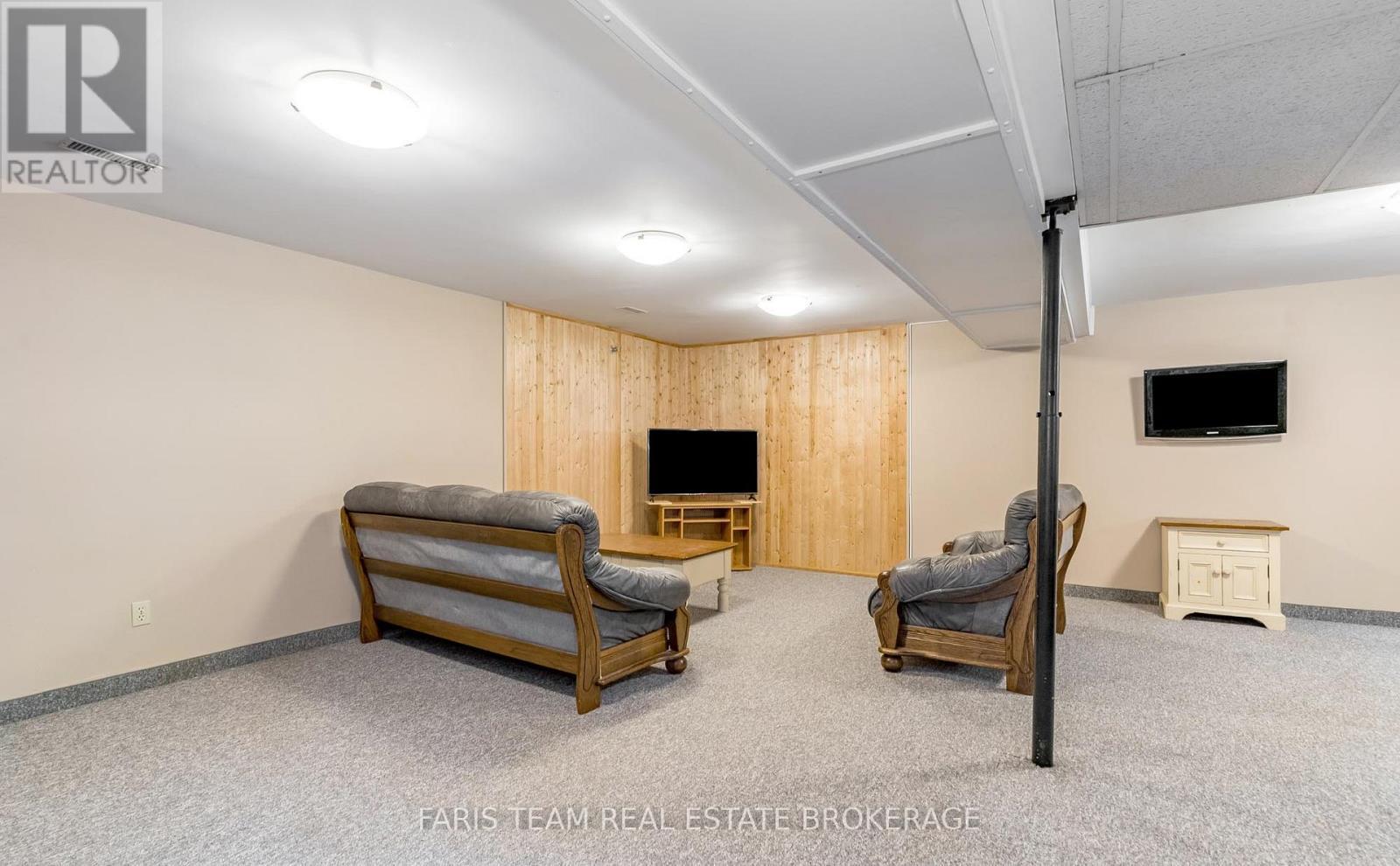 1941 Vespra Valley Road, Springwater, ON - Indoor