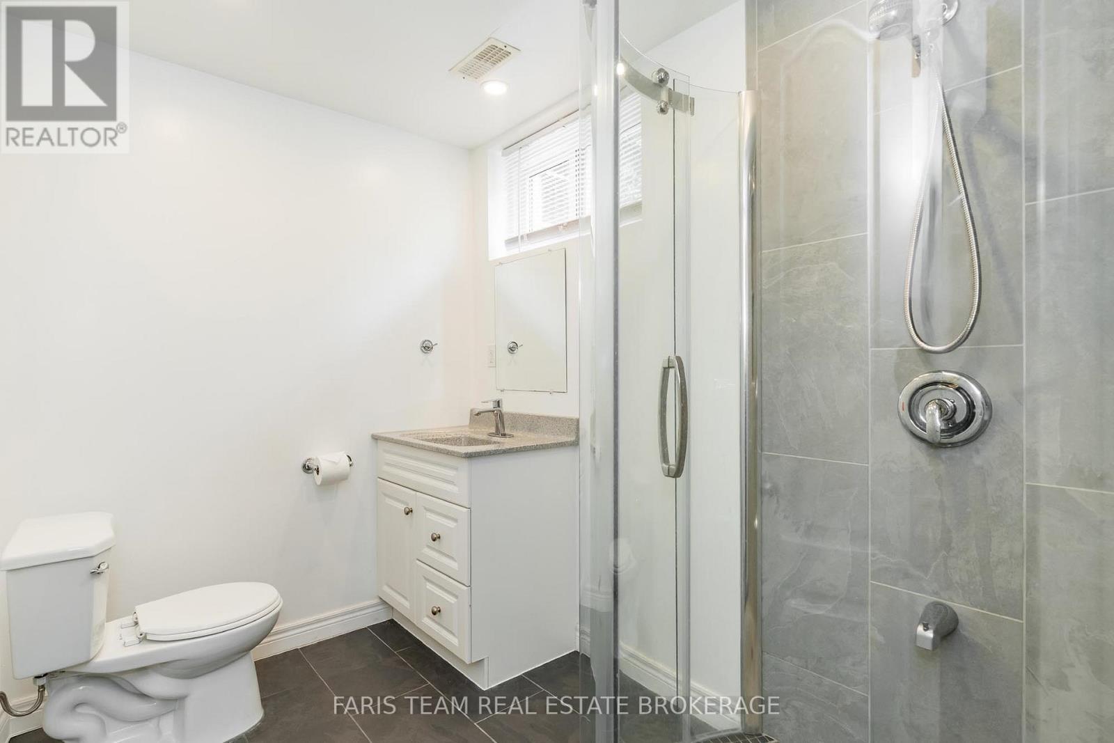 1941 Vespra Valley Road, Springwater, ON - Indoor Photo Showing Bathroom