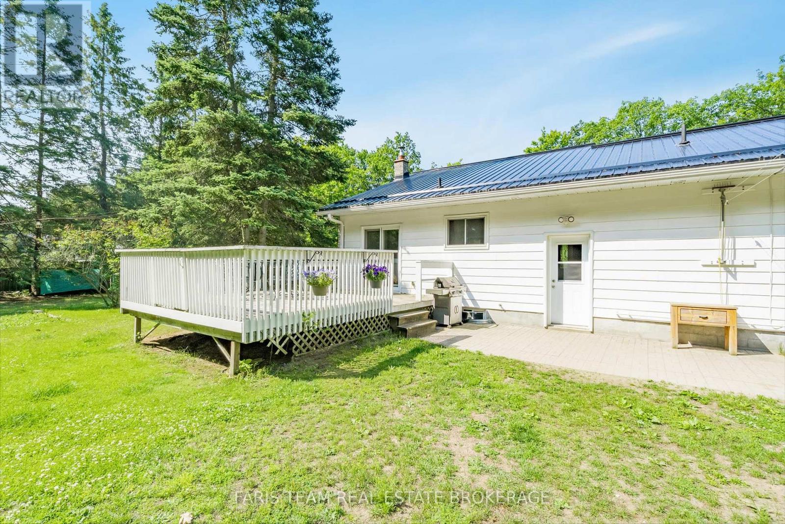 1941 Vespra Valley Road, Springwater, ON - Outdoor With Deck Patio Veranda