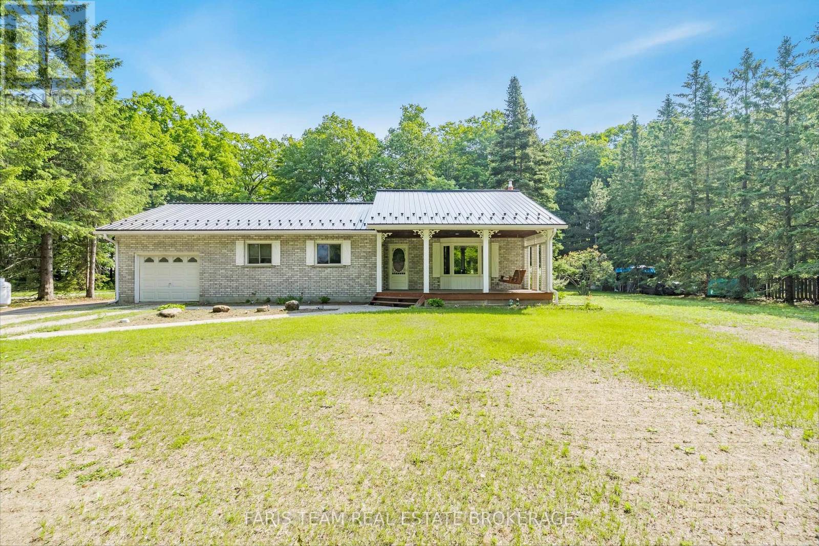 1941 Vespra Valley Road, Springwater, ON - Outdoor With Deck Patio Veranda