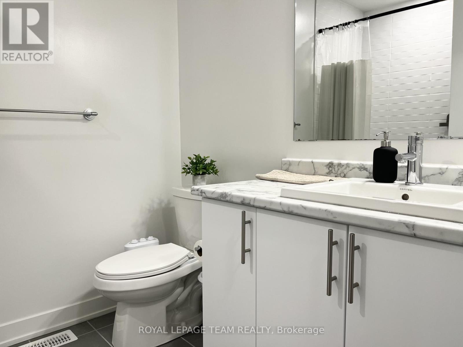 57 Heirloom Street, Ottawa, ON - Indoor Photo Showing Bathroom