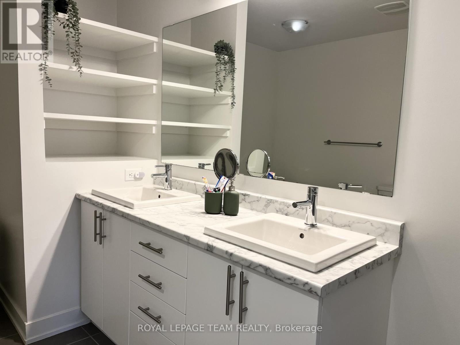 57 Heirloom Street, Ottawa, ON - Indoor Photo Showing Bathroom