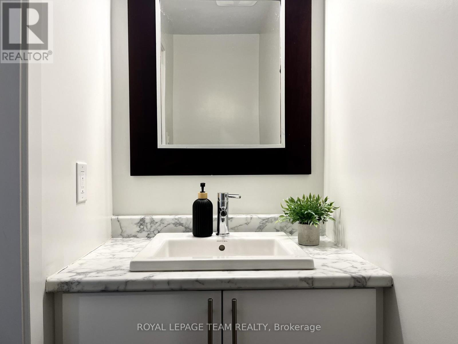 57 Heirloom Street, Ottawa, ON - Indoor Photo Showing Bathroom