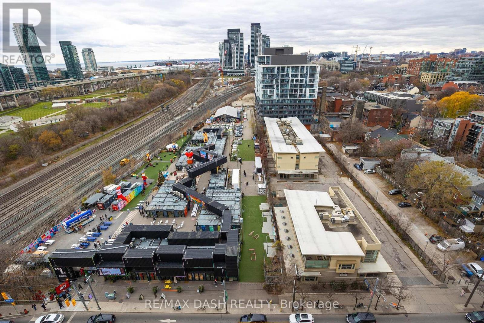 1508W - 27 Bathurst Street, Toronto, ON - Outdoor With View