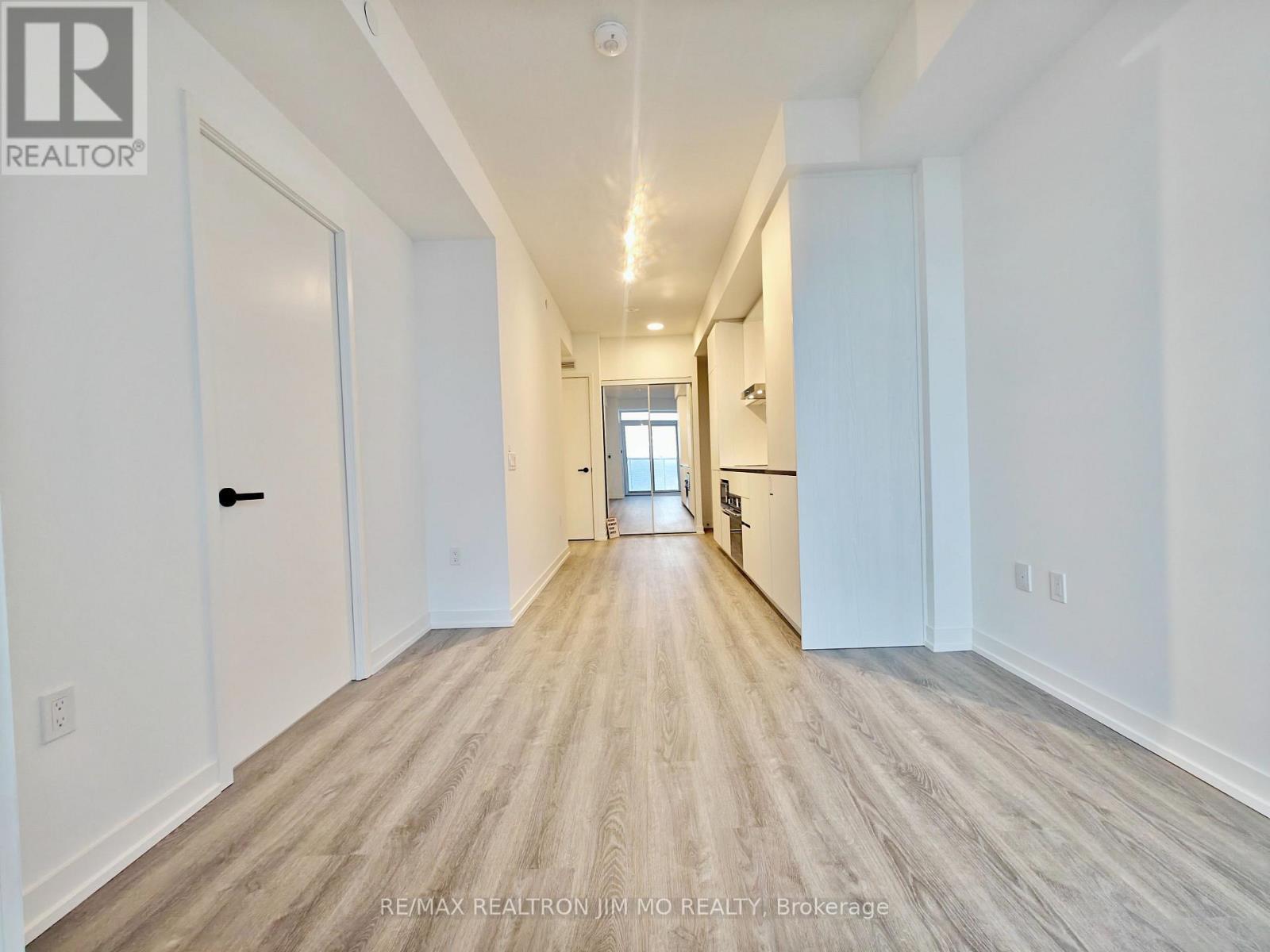 4607 - 8 Interchange Way, Vaughan, ON - Indoor Photo Showing Other Room