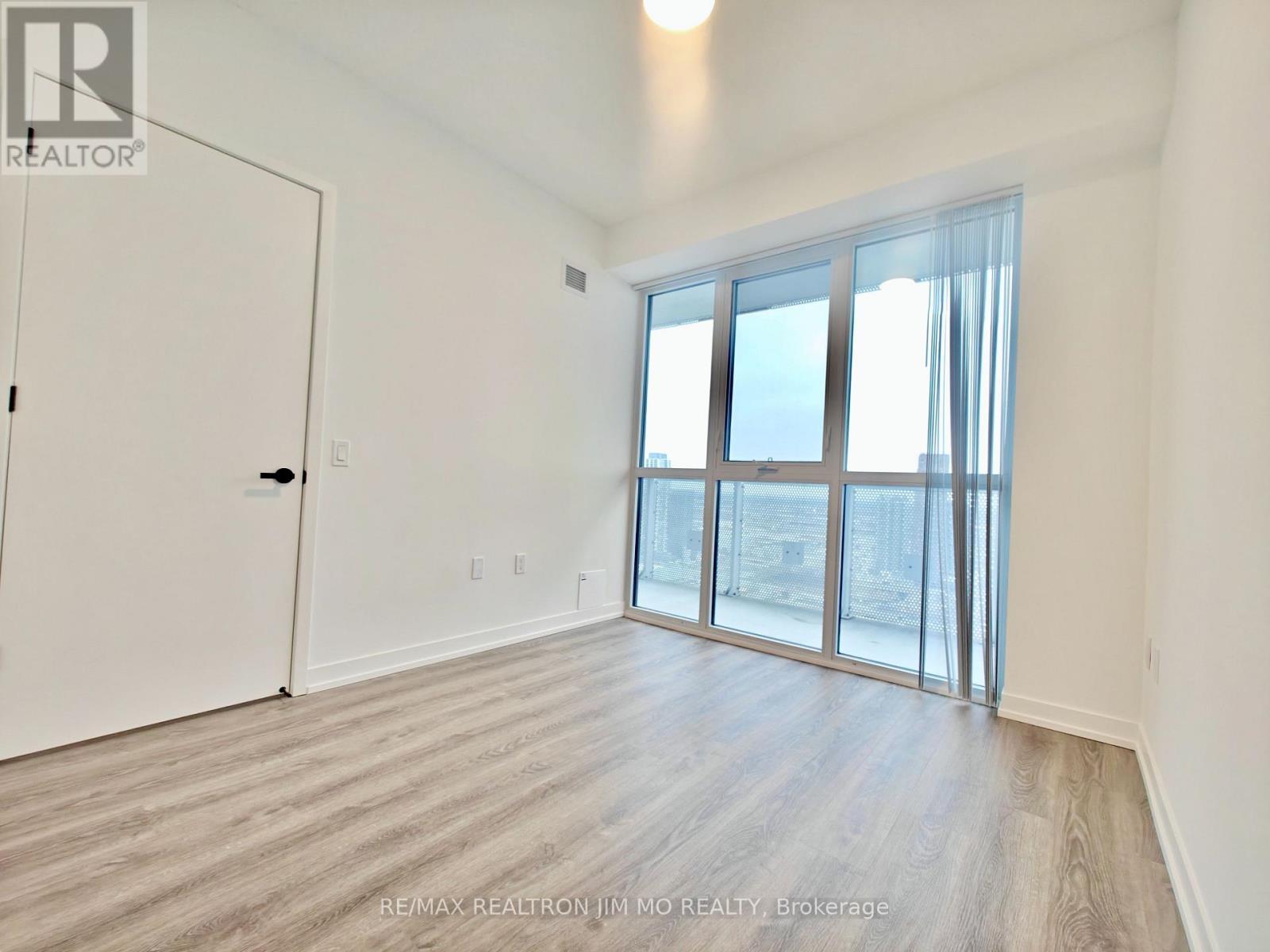 4607 - 8 Interchange Way, Vaughan, ON - Indoor Photo Showing Other Room